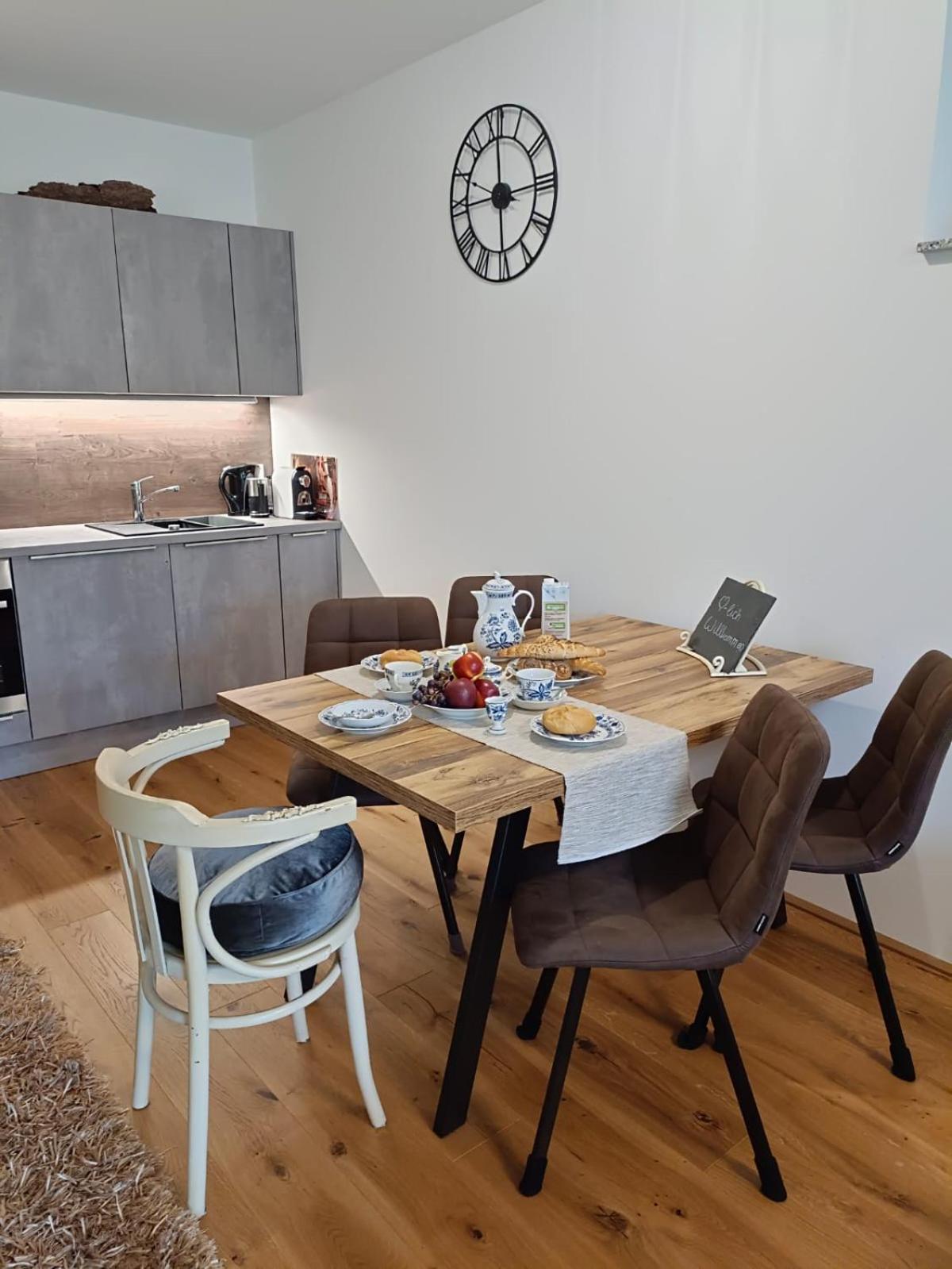 Ferienwohnung Karasek Deluxe 赛特朵夫 外观 照片